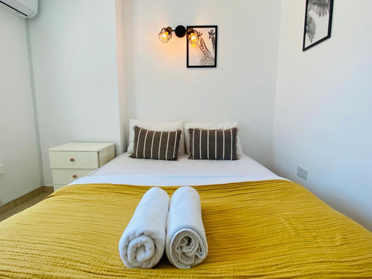 Serena'S 2-Br Apartment In Lárnaka Eksteriør bilde